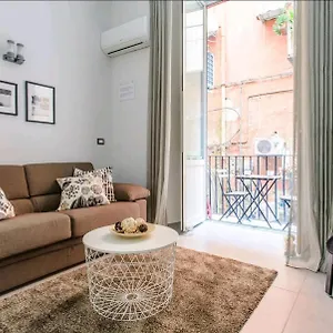 Charlotte House , Napoli Italia