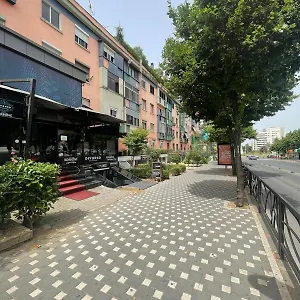 E&b Cosy 2 , Tirana Albania
